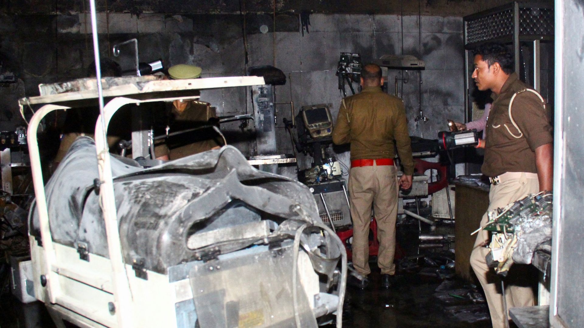 Fire in neonatal ward kills 10 newborn babies