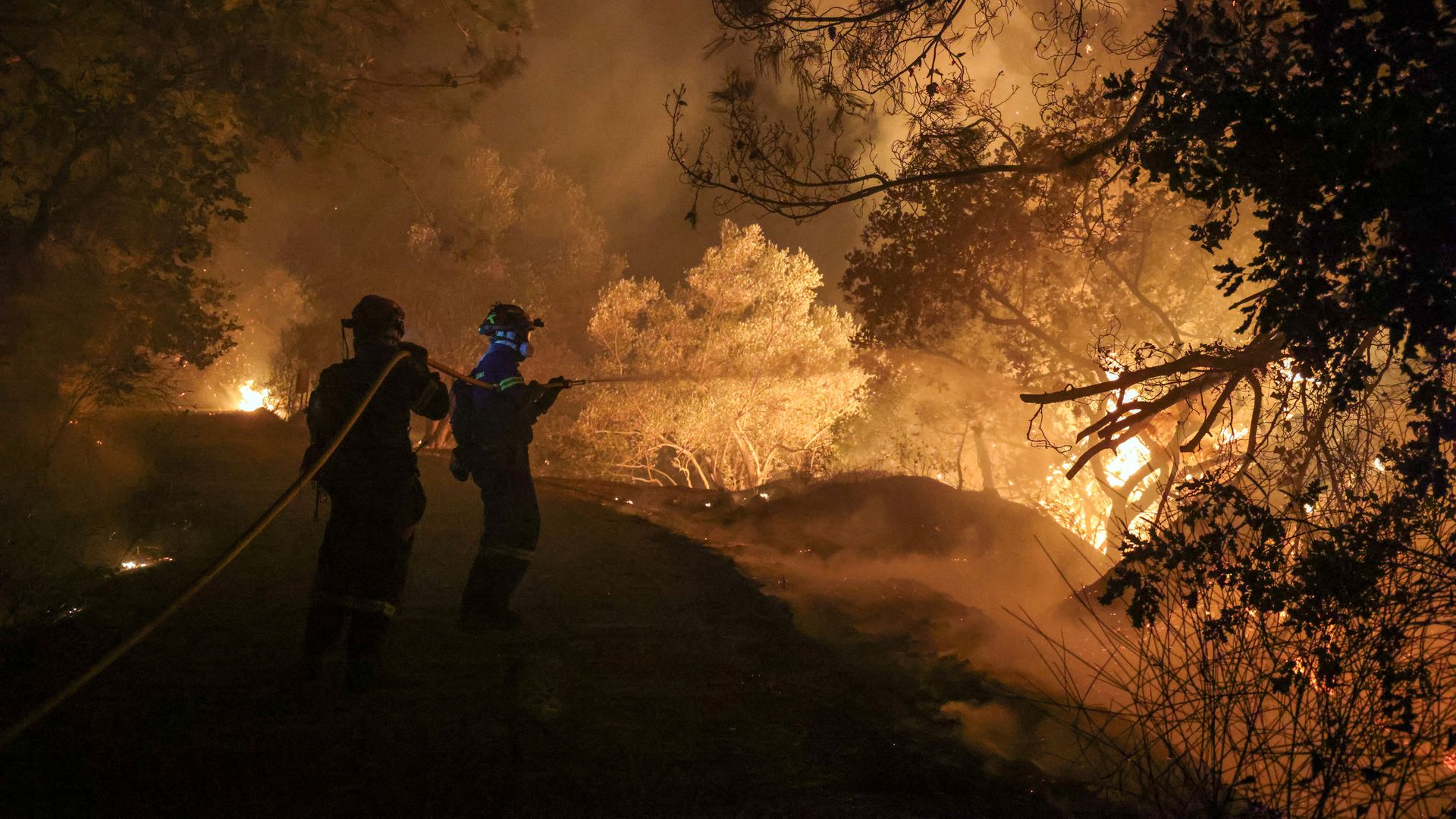 State of emergency amid major wildfire on Greek island – as arson investigators called in