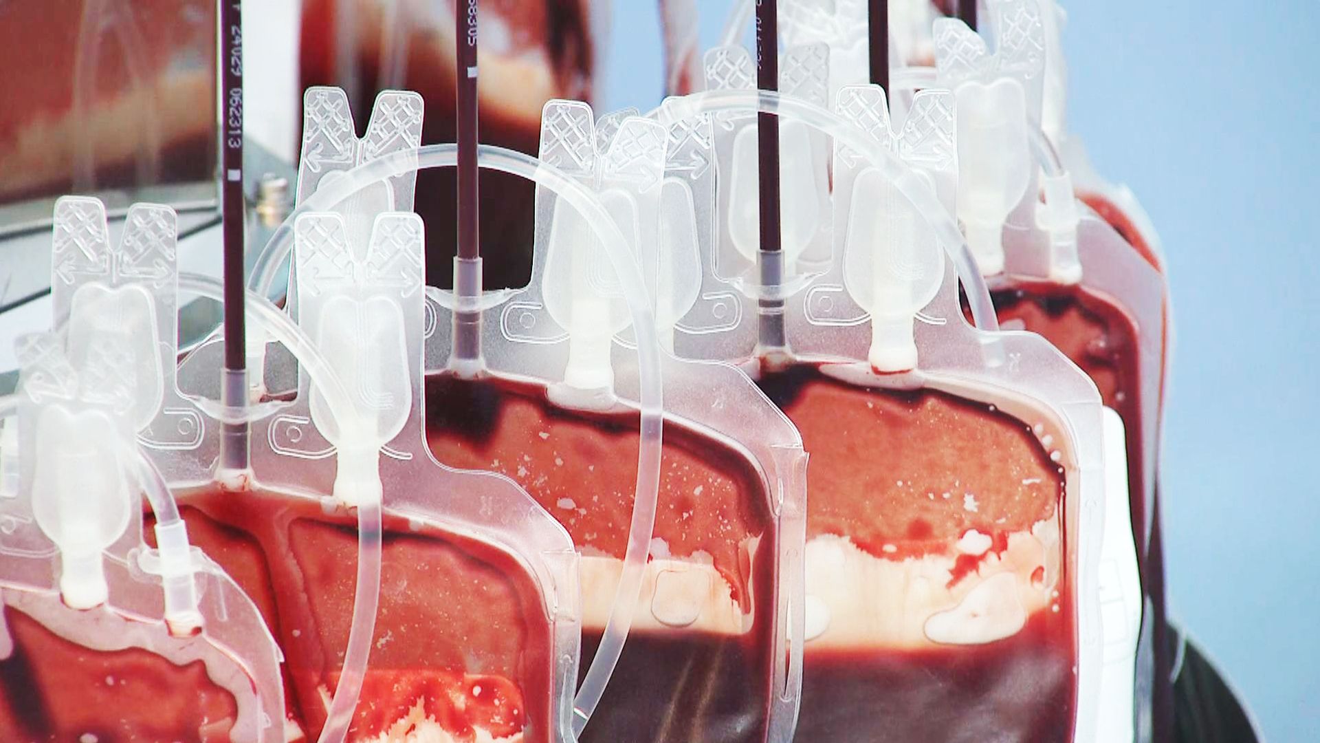 NHS warns one million blood donors needed to avoid ‘red alert’ shortage