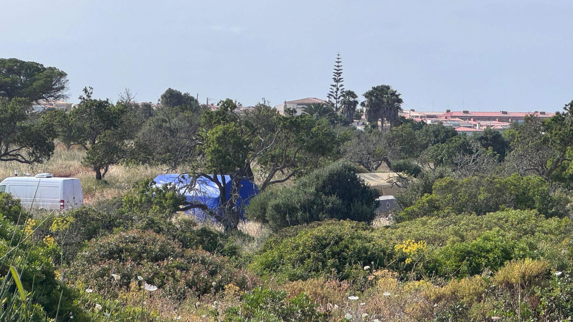Police investigating Madeleine McCann case to conduct new searches